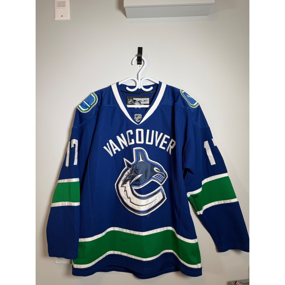 Reebok CCM Vancouver Canucks Ryan Kesler 17 Authentic NHL Jersey Size 48 Blue